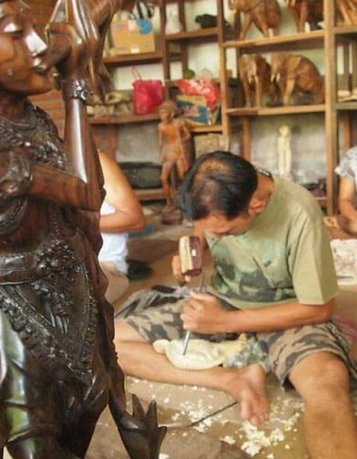 mas-village-wood-carving-1